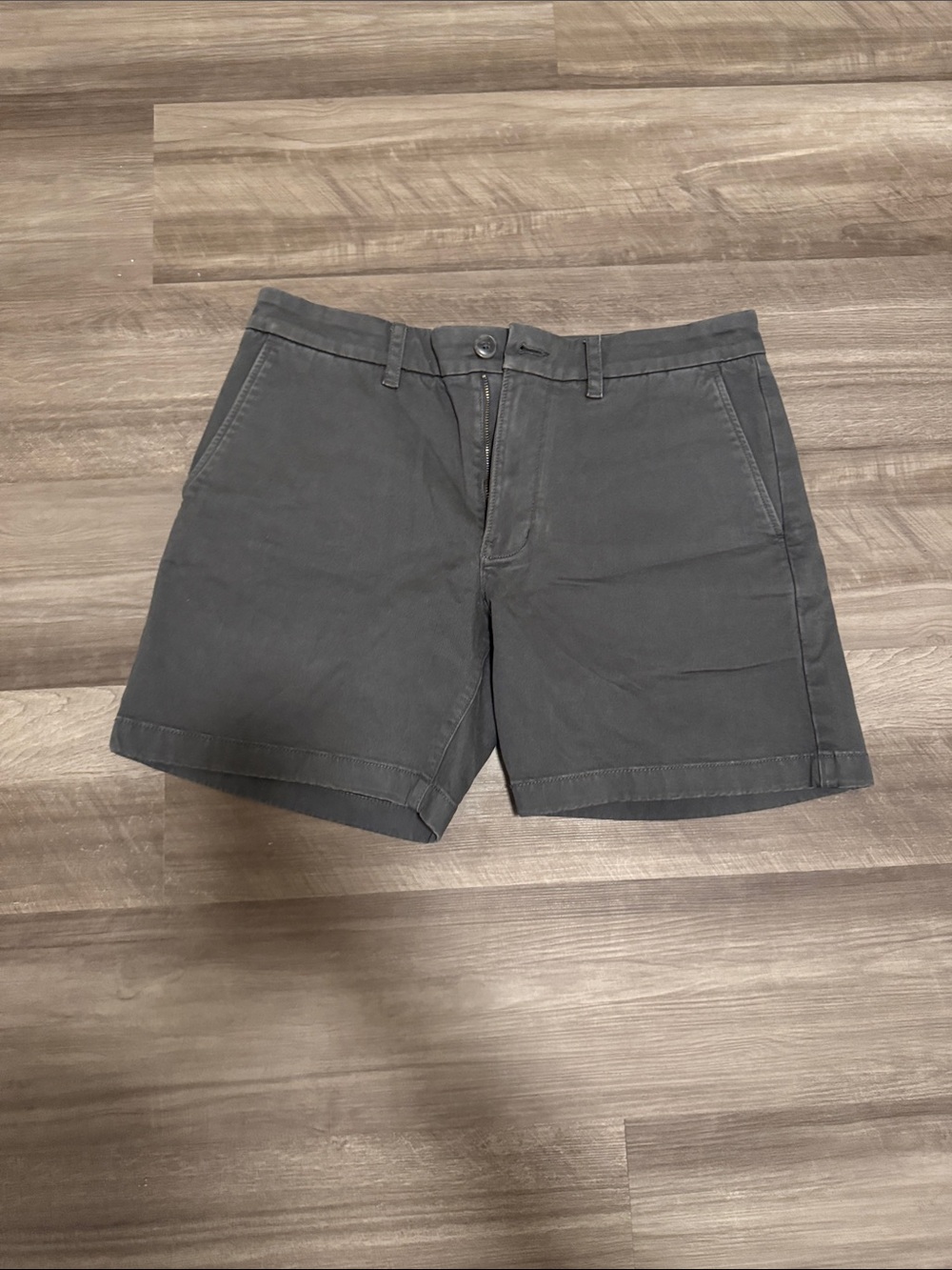Madewell Men's Chino Shorts Navy. 6" Inseam. NWT. 33 Waist